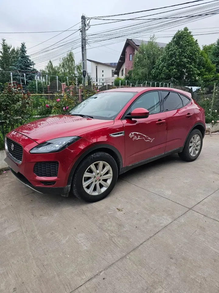 2021 Jaguar E-Pace, 45 000 km, Rumunsko — foto 3 z 8