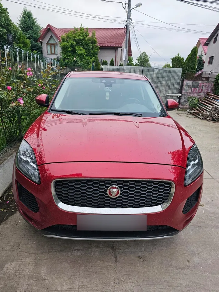2021 Jaguar E-Pace, 45 000 km, Rumunsko — foto 4 z 8