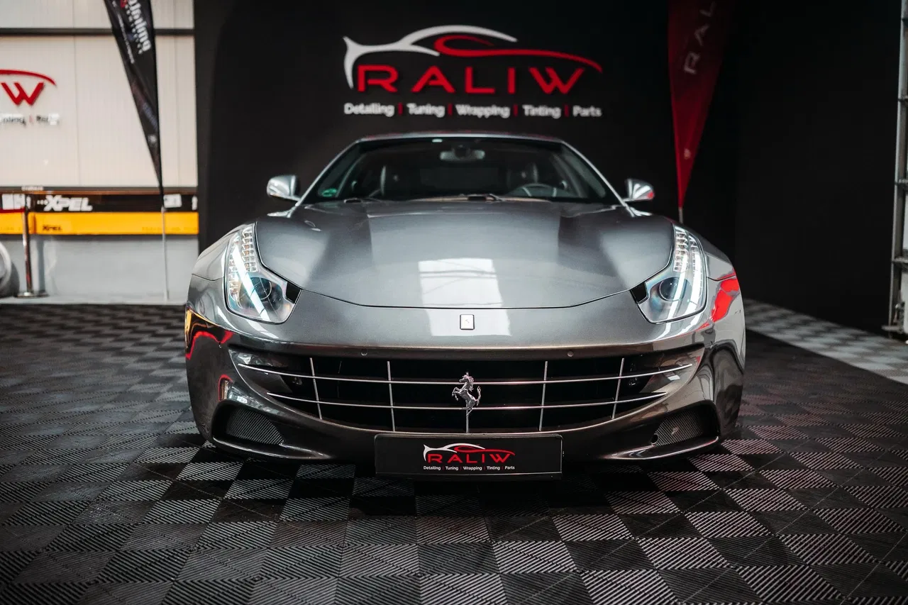 2015 Ferrari FF, 52 000 km, Rumunsko — foto 1