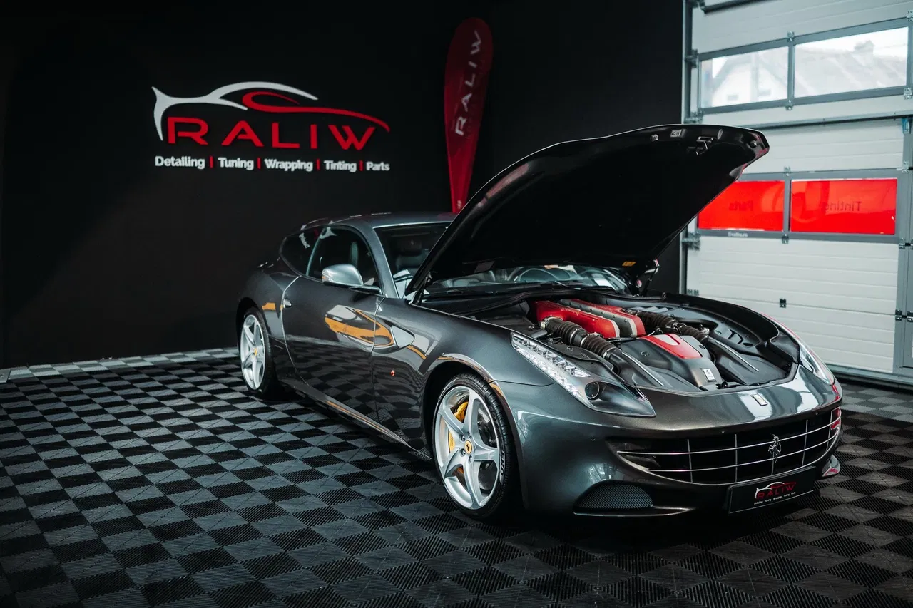 2015 Ferrari FF, 52 000 km, Rumunsko — foto 2 z 20