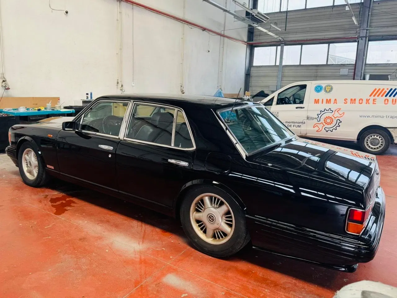1998 Bentley Brooklands, 100 000 km, Rumunsko — foto 4 z 12