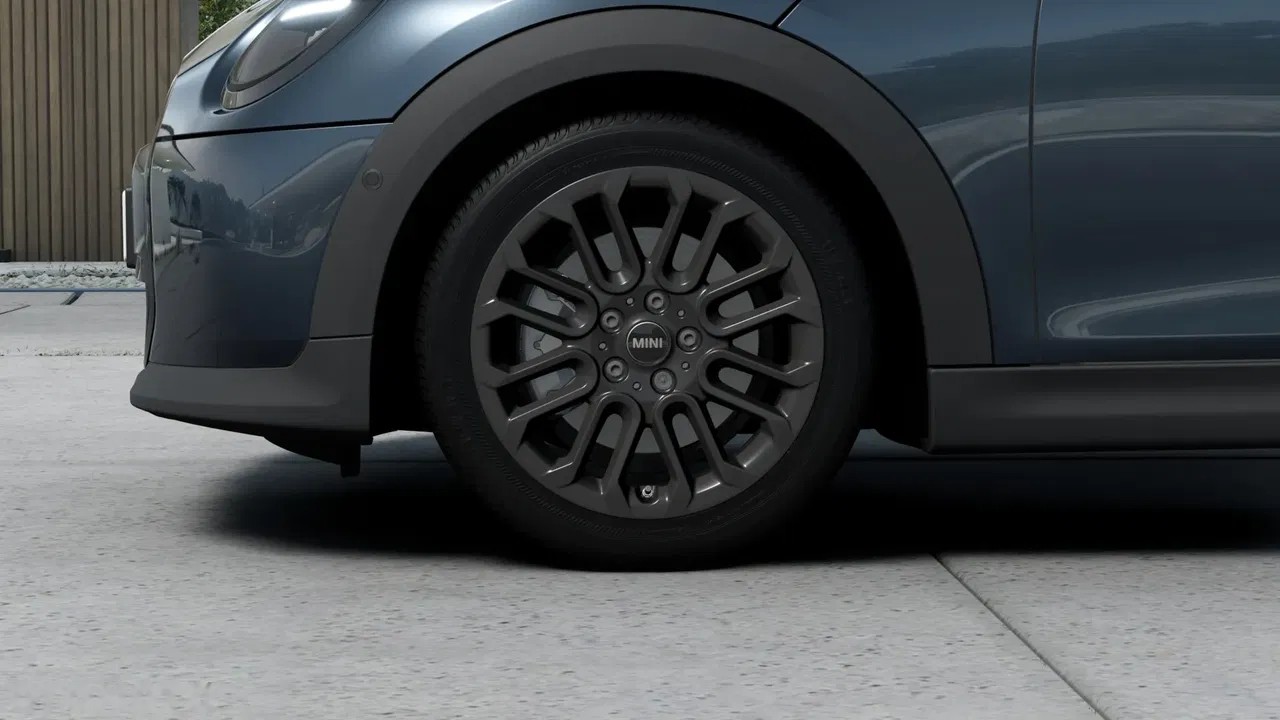2026 MINI Cooper, 10 km, Poľsko — foto 8 z 12