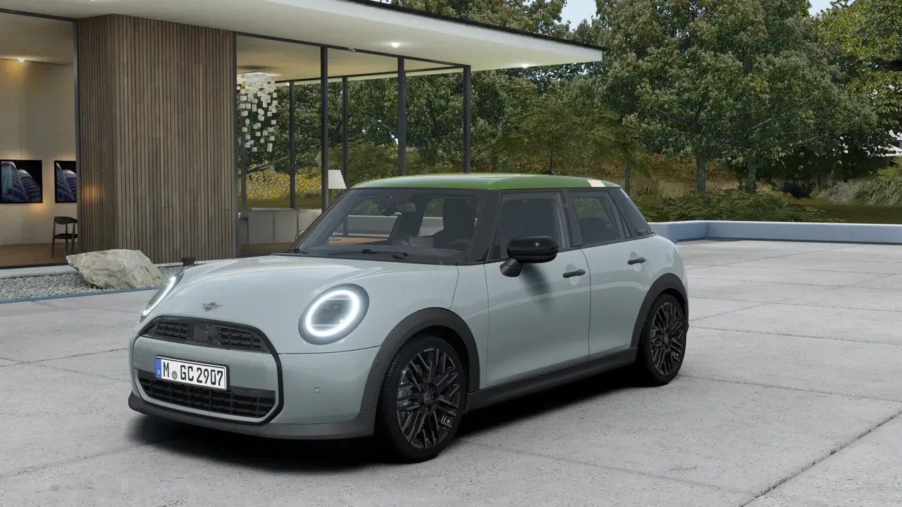 2026 MINI Cooper, 1 km, Poľsko — foto 1