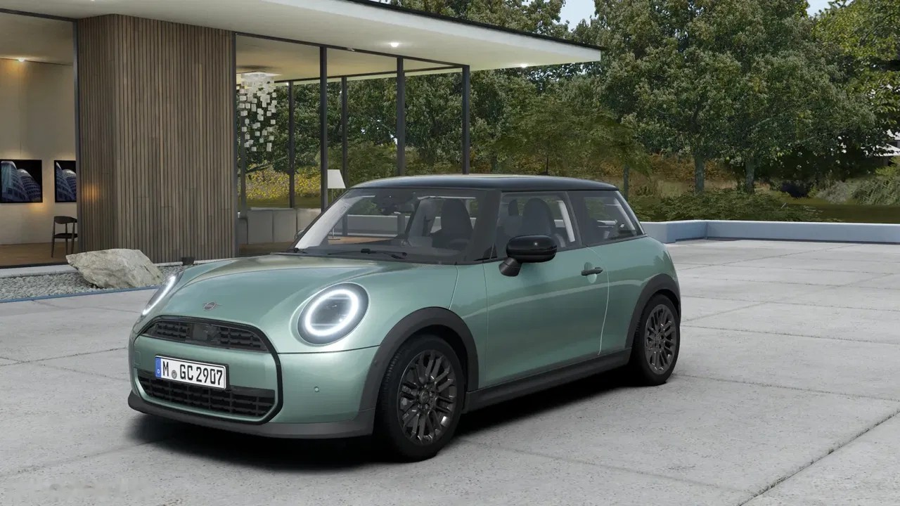 2026 MINI Cooper, 5 km, Poľsko — foto 1 2026 MINI Cooper, 5 km, Poľsko — foto 1