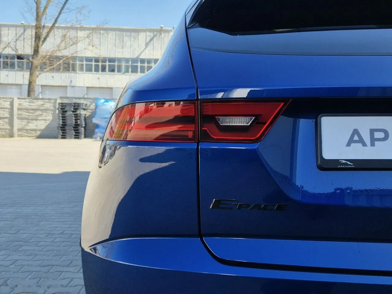 2022 Jaguar E-Pace, 19 910 km, Poľsko — foto 12 z 39