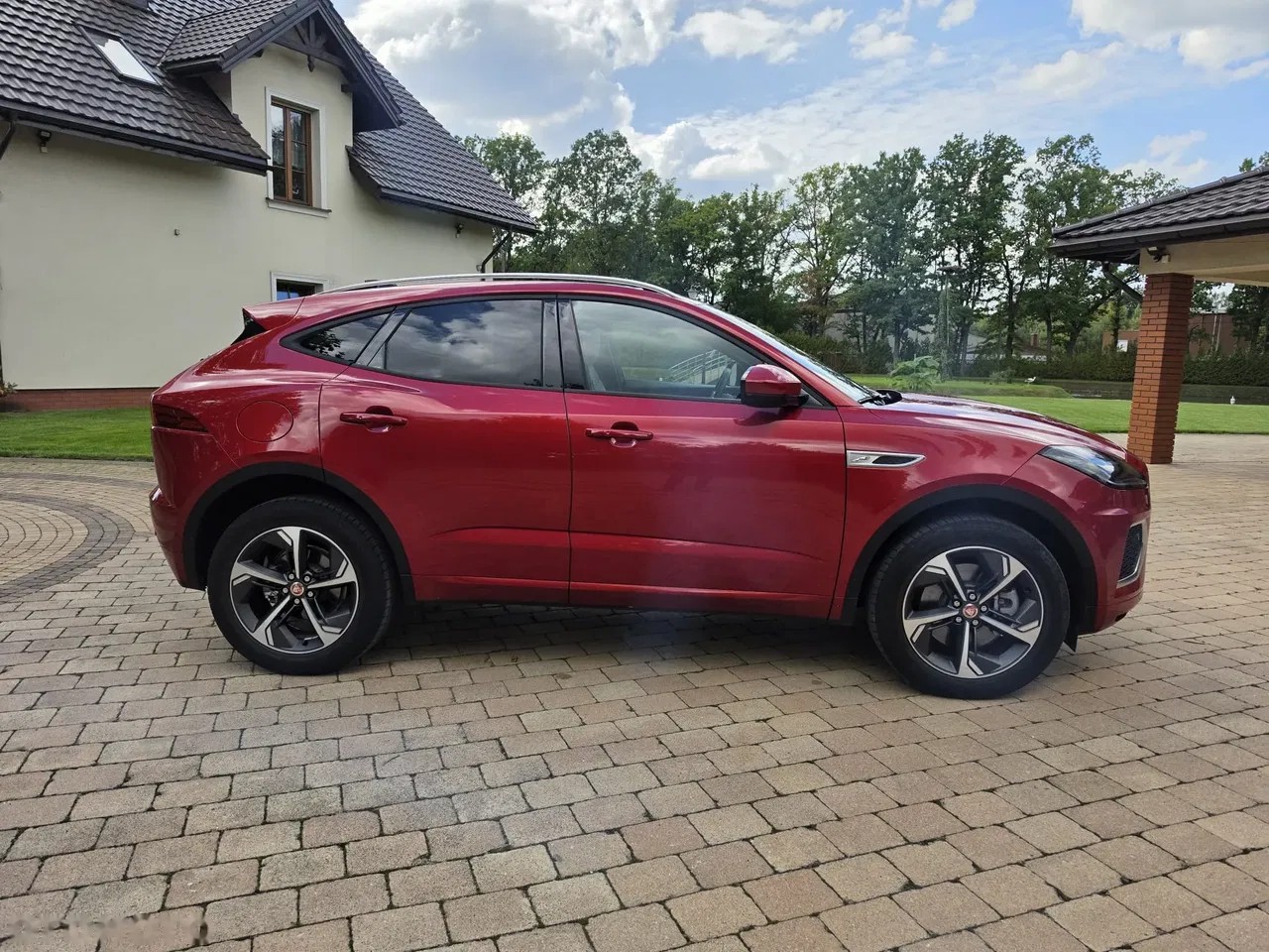 2022 Jaguar E-Pace, 32 500 km, Poľsko — foto 1