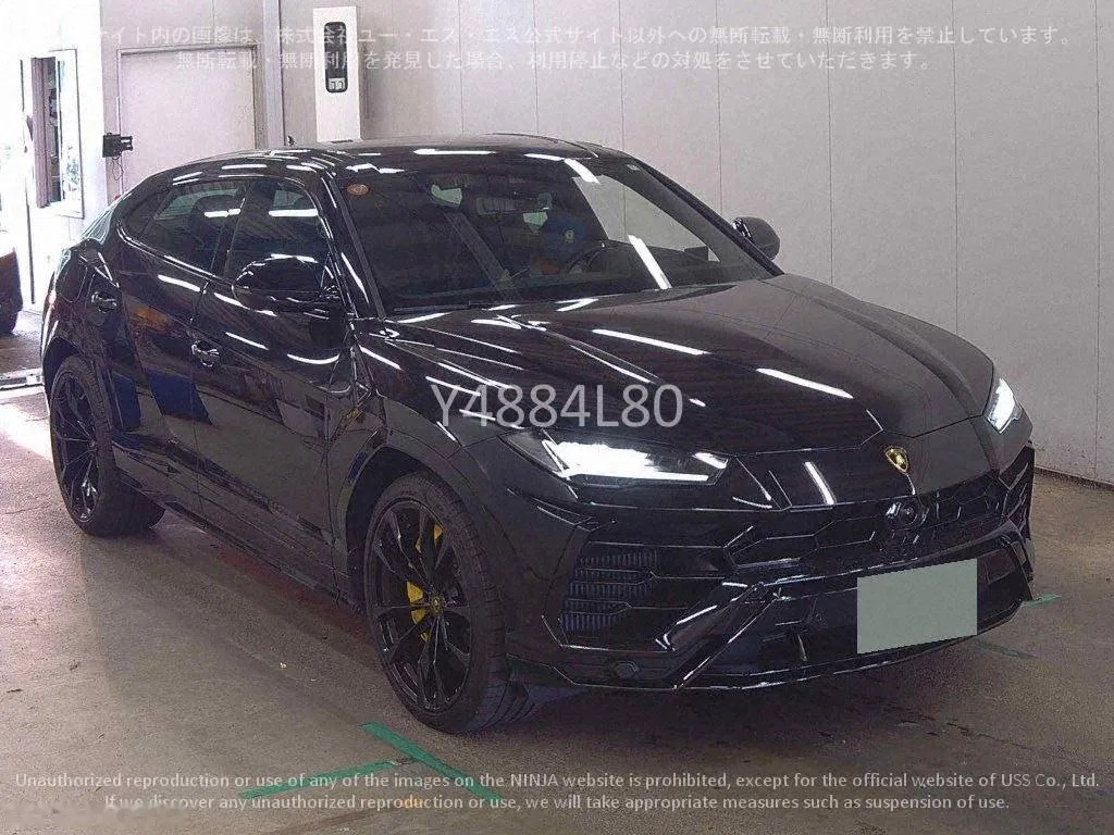 2022 Lamborghini Urus, 7 000 km, Poľsko — foto 1