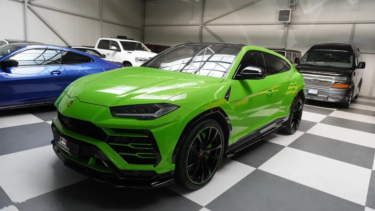 2022 Lamborghini Urus, 19 000 km, Poľsko — foto 1