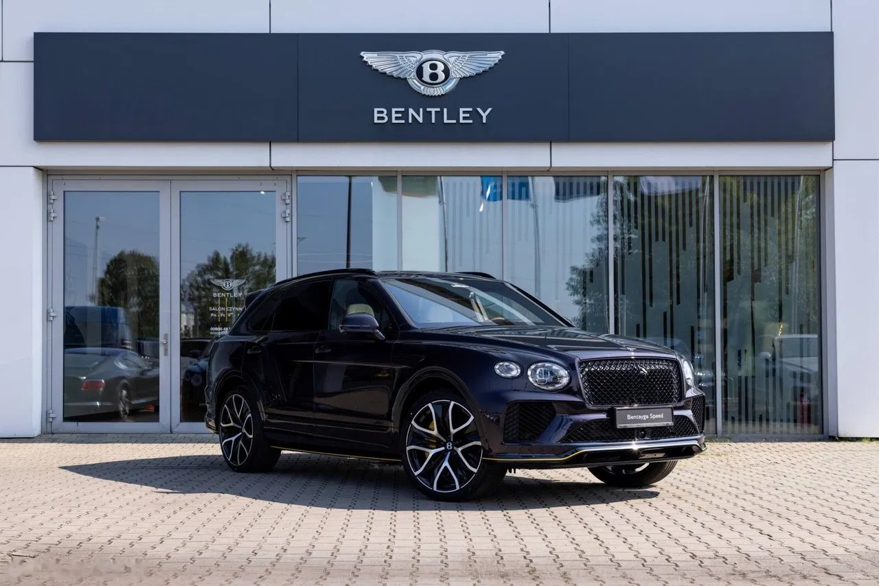2026 Bentley Bentayga, 38 km, Poľsko — foto 1