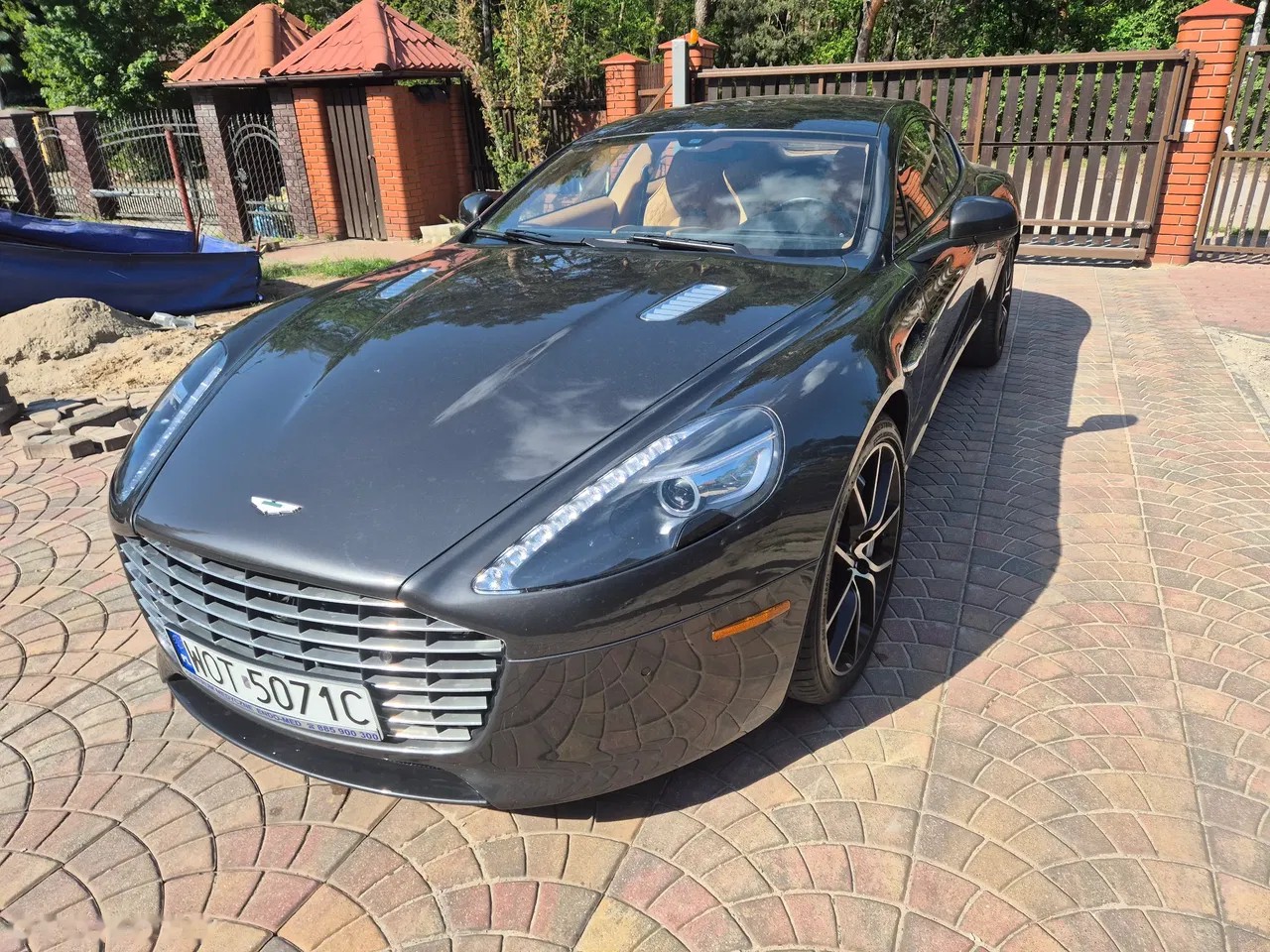 2017 Aston Martin Rapide, 42 000 km, Poľsko — foto 1 2017 Aston Martin Rapide, 42 000 km, Poľsko — foto 1