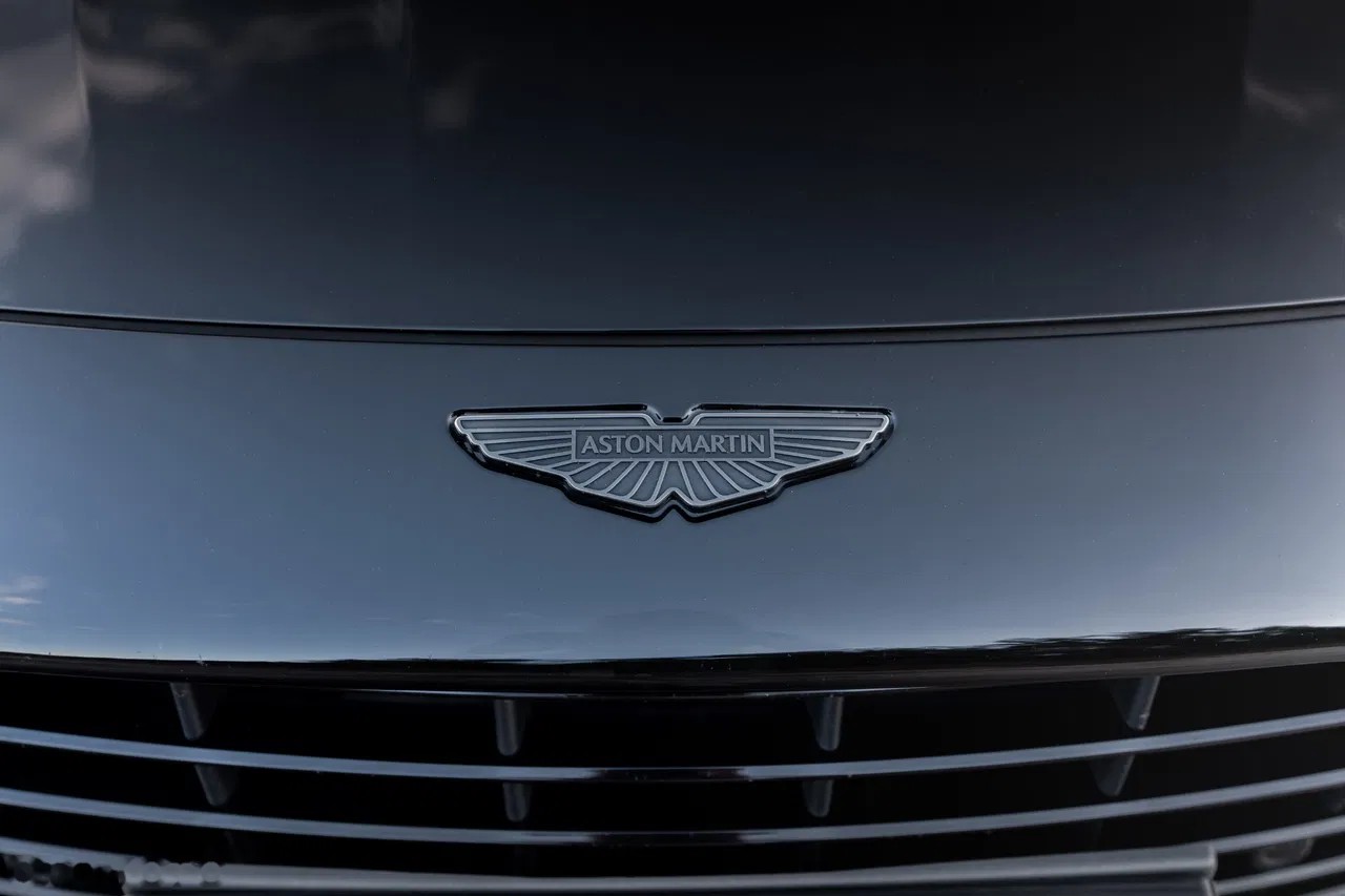 2025 Aston Martin DB, 9 700 km, Poľsko — foto 1