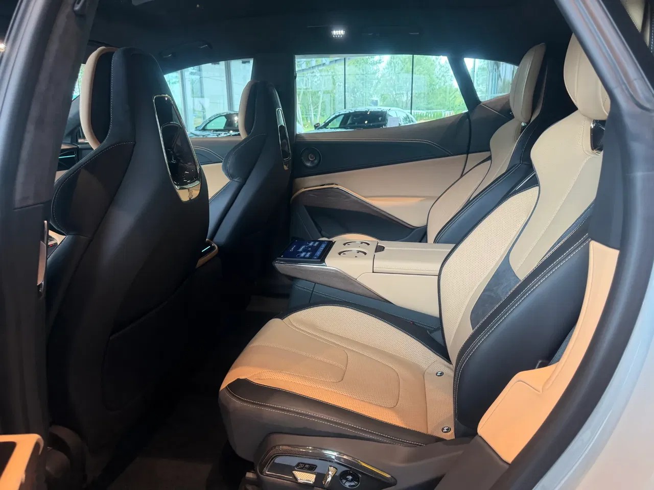 2026 Lotus Eletre, 200 km, Poľsko — foto 9 z 15
