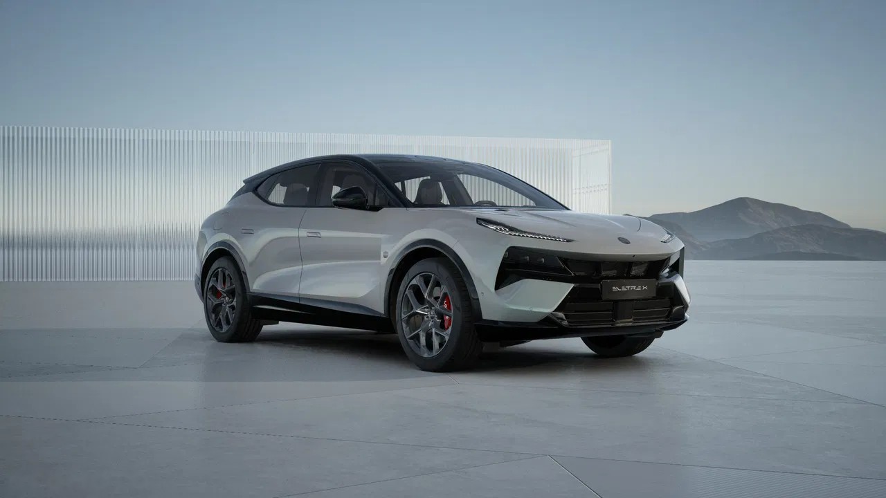 2026 Lotus Eletre, 5 km, Poľsko — foto 1