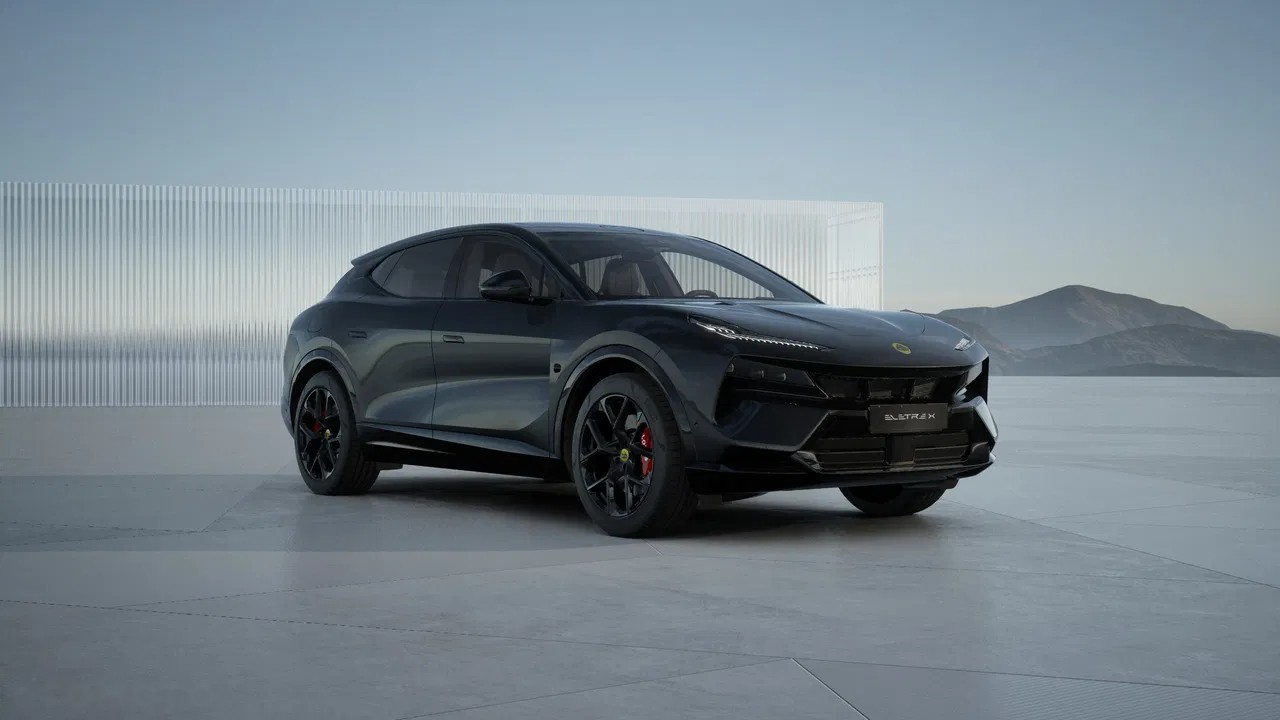 2026 Lotus Eletre, 5 km, Poľsko — foto 1