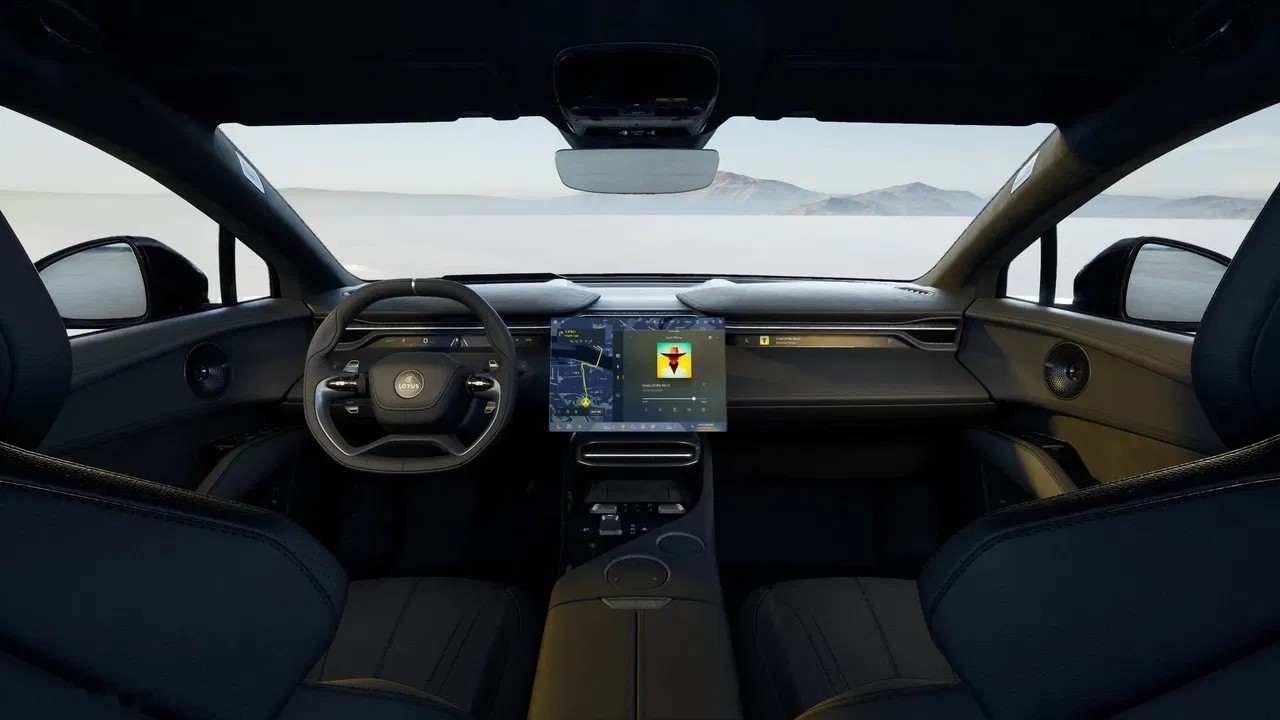 2026 Lotus Eletre, 5 km, Poľsko — foto 11 z 15
