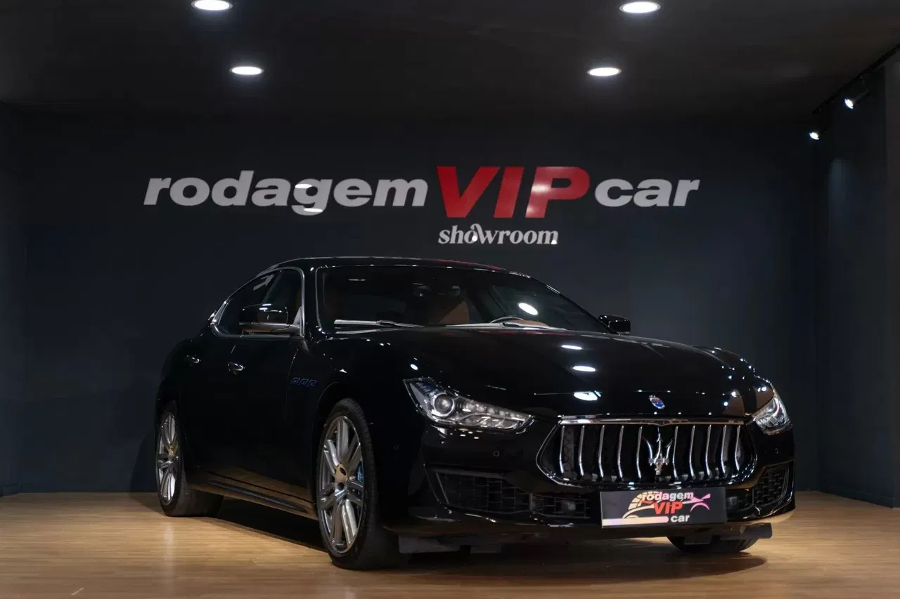 Maserati Ghibli, 29 000 km, Portugalsko — foto 1