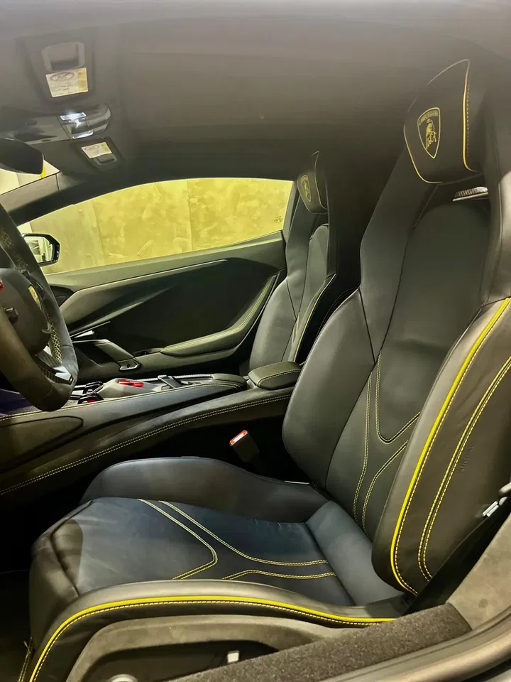 Lamborghini Revuelto, 4 444 km, Portugalsko — foto 14 z 25