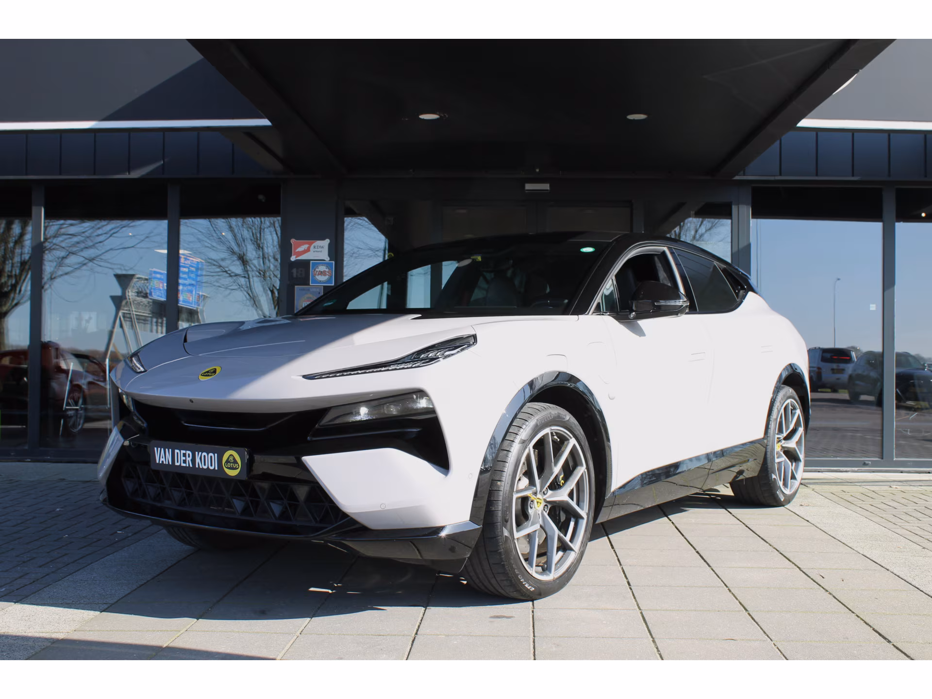 2023 Lotus Eletre, 55 279 km, Holandsko — foto 1