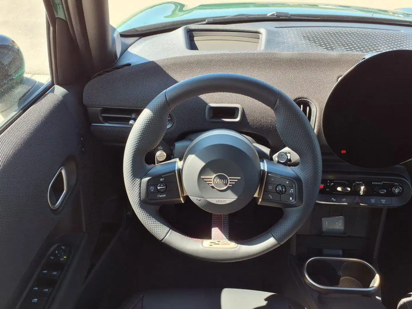 2026 MINI Cooper, 7 000 km, Rakúsko — foto 8 z 8
