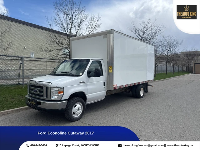 2017 Ford Econoline Cutaway E-450 **** 16ft BOX **** READY FOR WORK, biela, 207 893 km, dovoz Kanada — foto 1