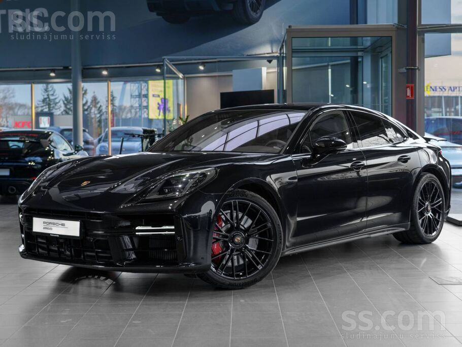 2025 Porsche Panamera, Lotyšsko — foto 1