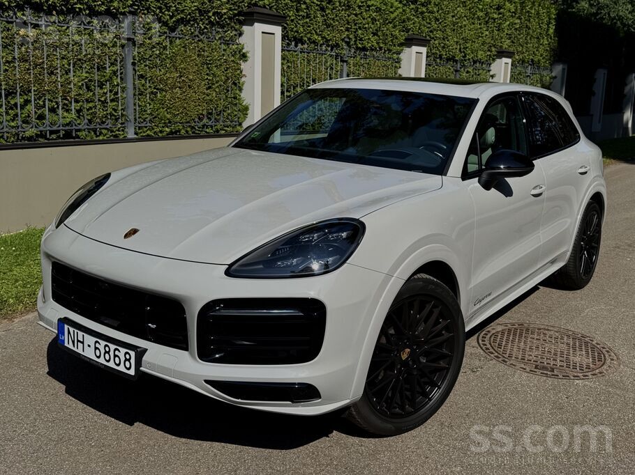 2022 Porsche Cayenne, 31 000 km, Lotyšsko — foto 1