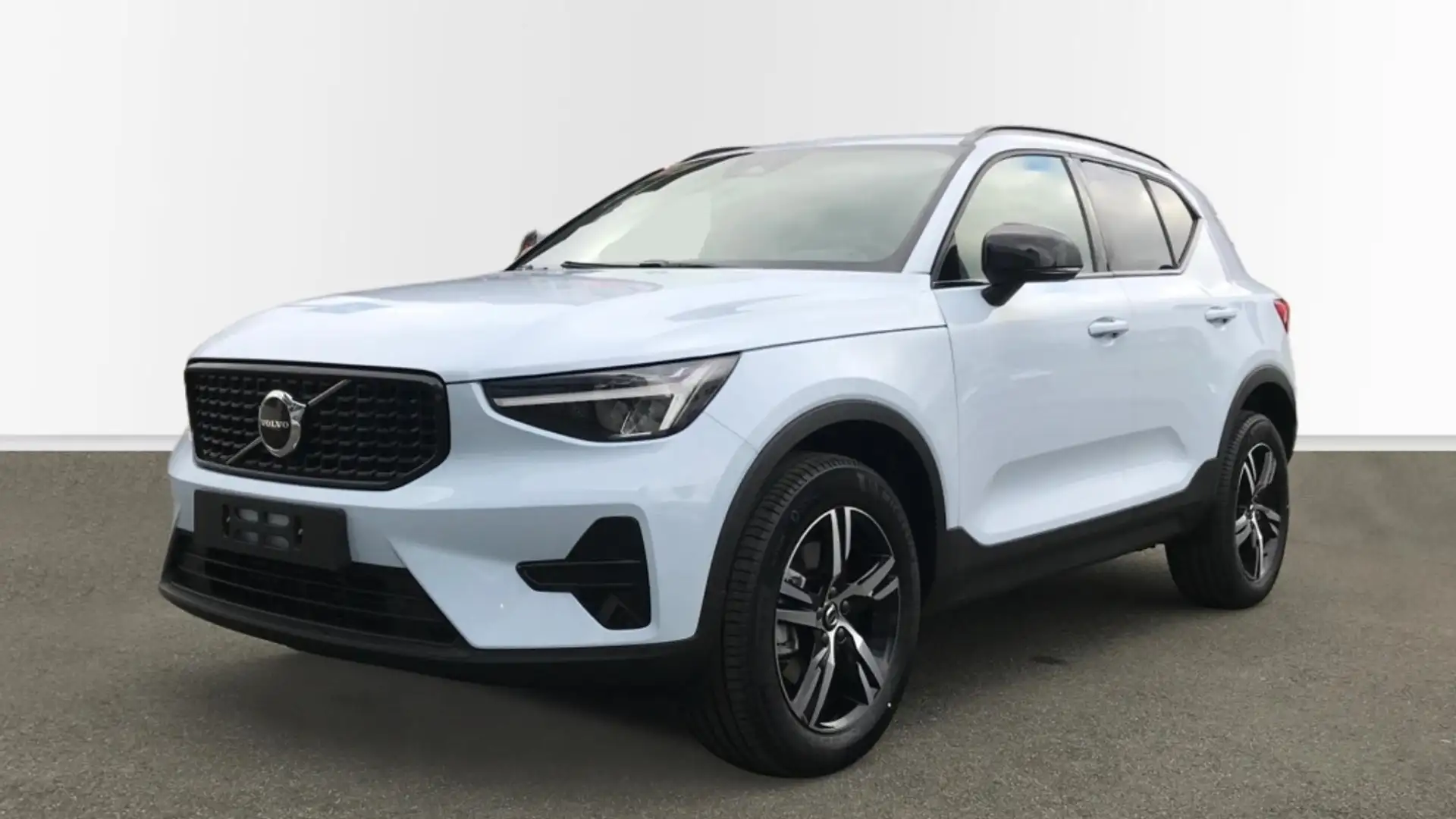 2026 Volvo XC40, 2 km, Španielsko — foto 1