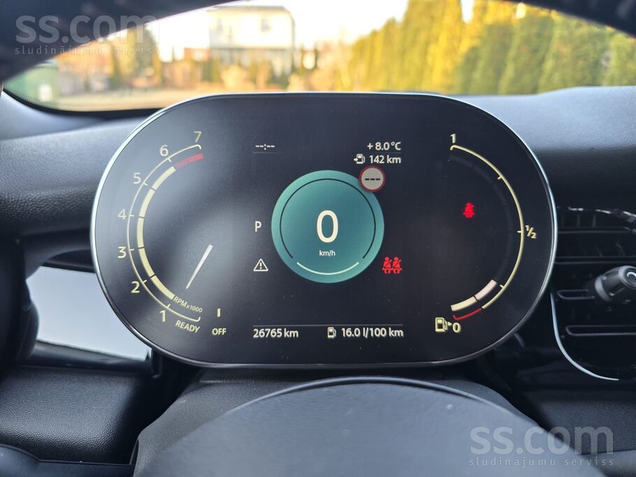 2024 MINI Cooper S, zelená, 27 000 km, Lotyšsko — foto 9 z 11