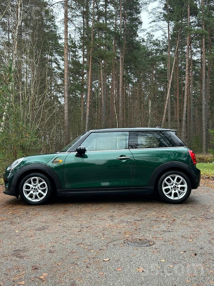2015 MINI Cooper, 239 000 km, Lotyšsko — foto 5 z 10