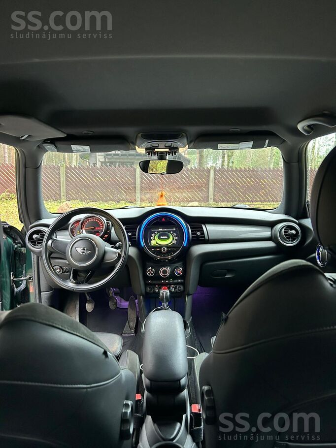 2015 MINI Cooper, 239 000 km, Lotyšsko — foto 9 z 10