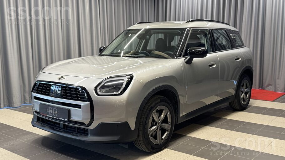 2024 MINI Countryman, Lotyšsko — foto 1
