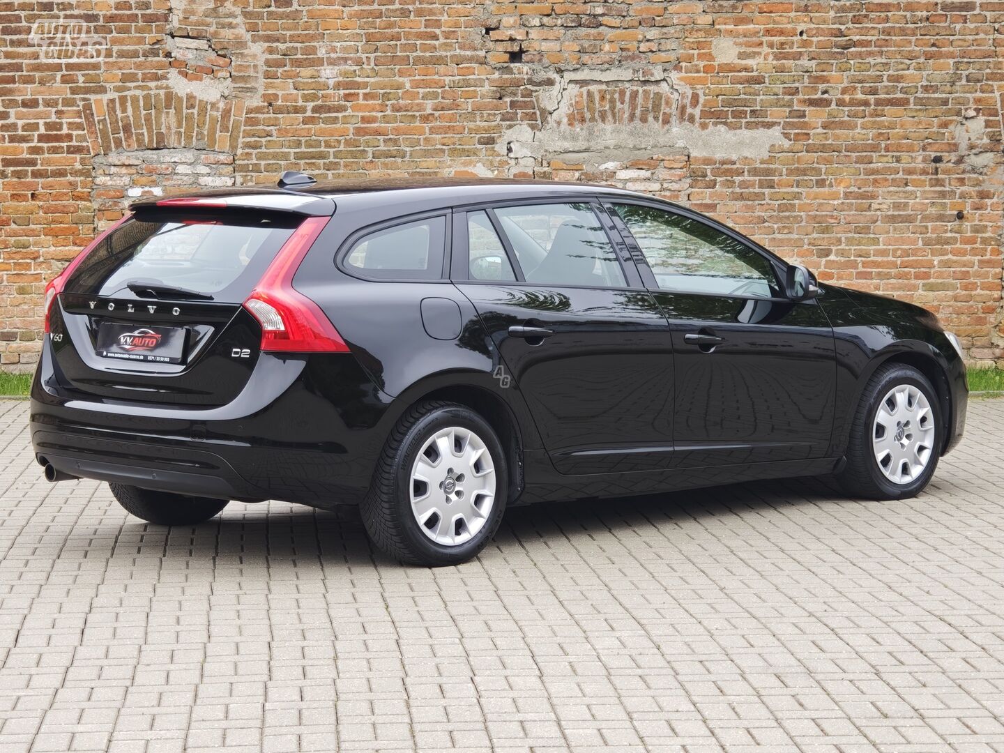 2016 Volvo V60, Litva — foto 3 z 4