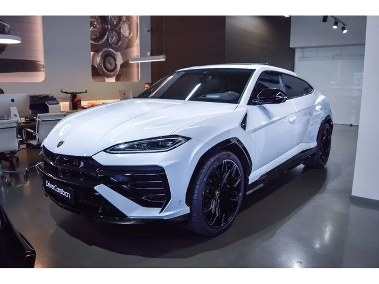 2026 Lamborghini Urus, 10 km, Španielsko — foto 2 z 12