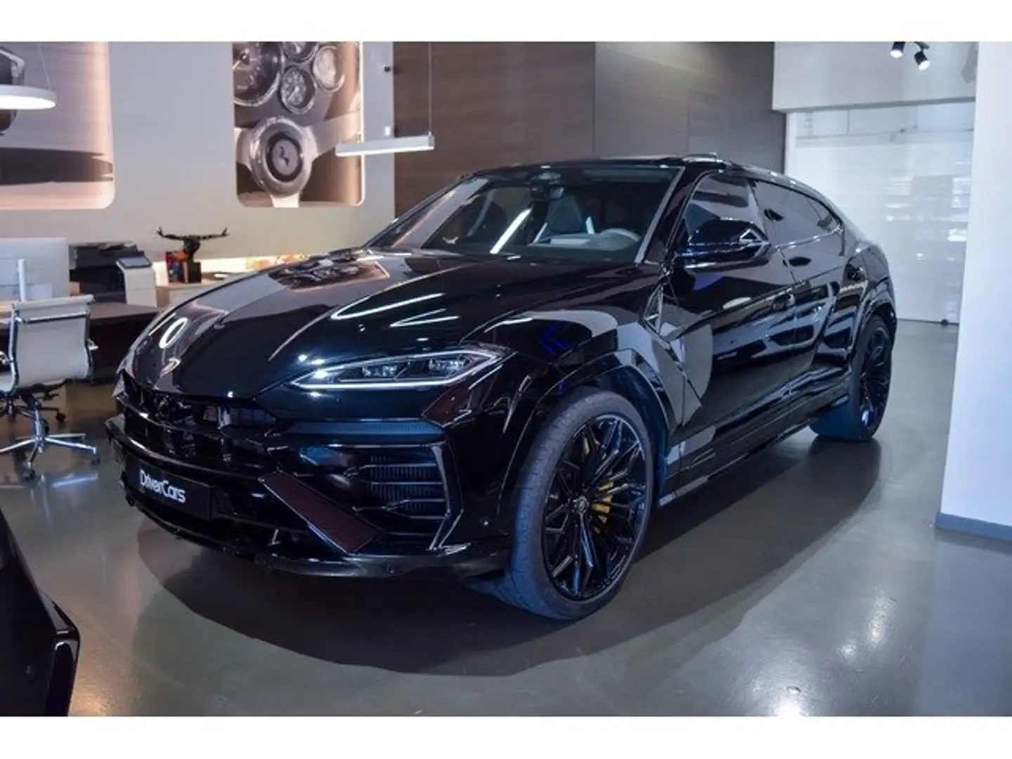 2026 Lamborghini Urus, 10 km, Španielsko — foto 2 z 12