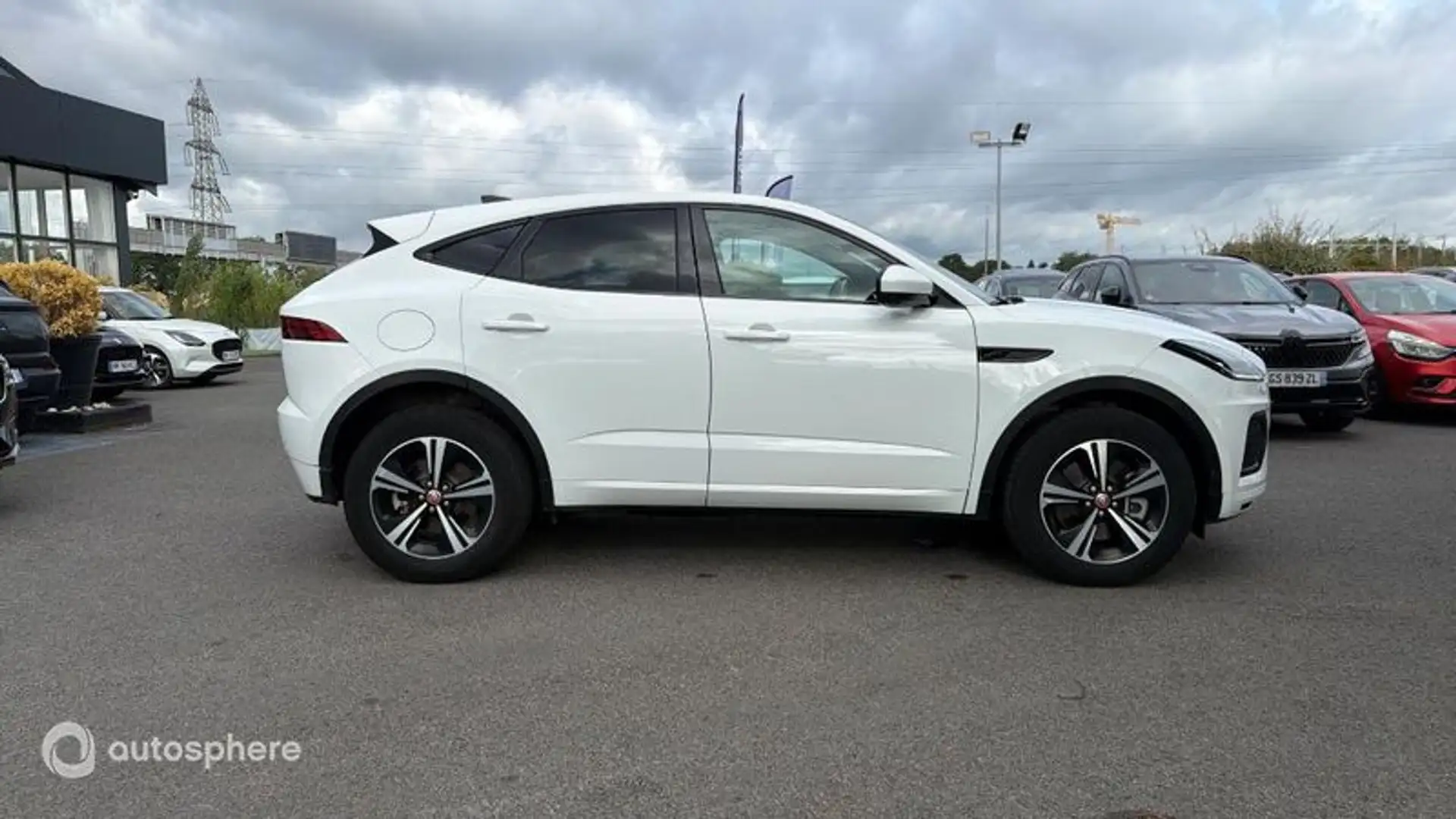 2022 Jaguar E-Pace, 27 238 km, Francúzsko — foto 4 z 20