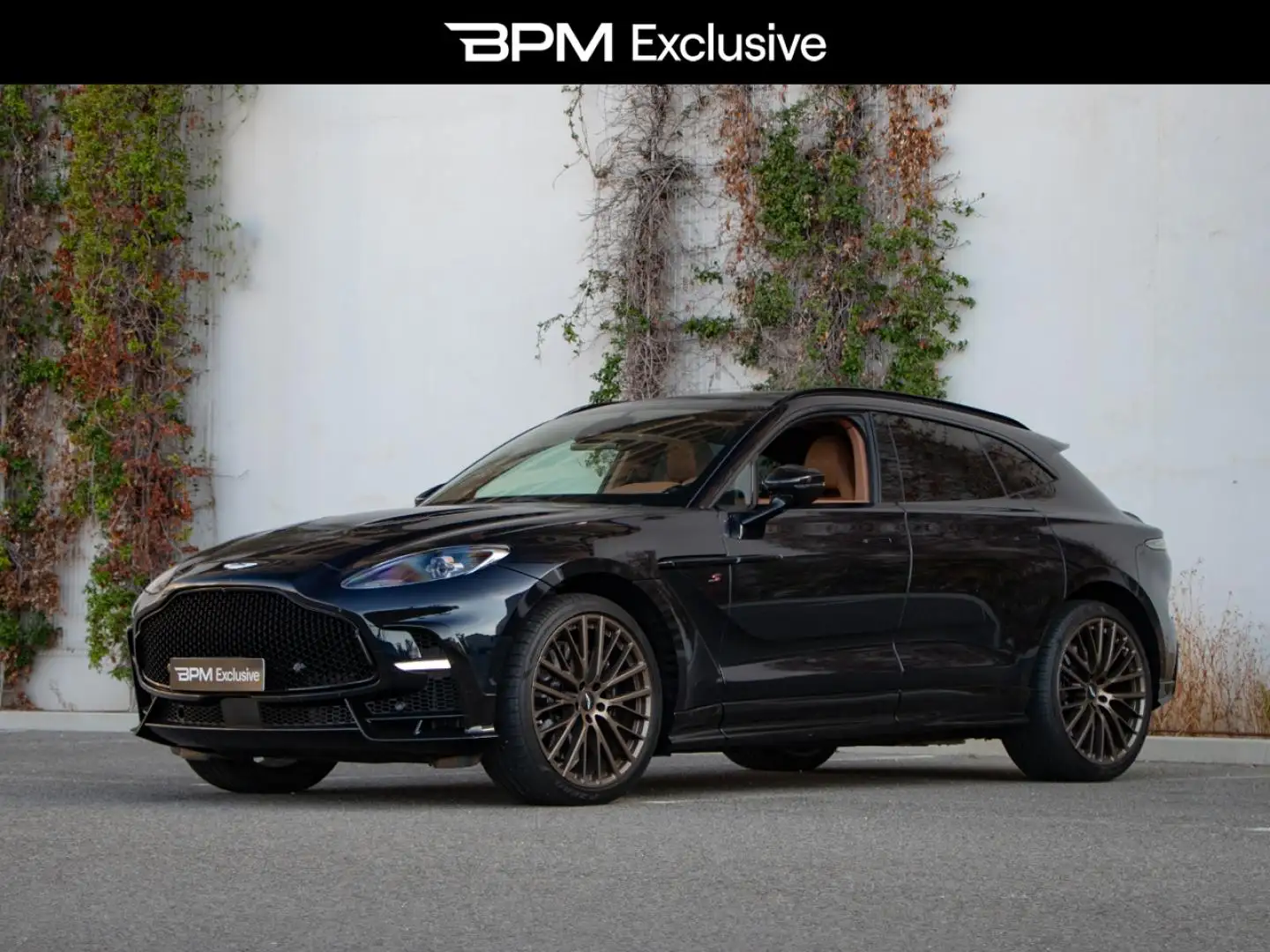 2026 Aston Martin DBX, 9 300 km, Francúzsko — foto 1