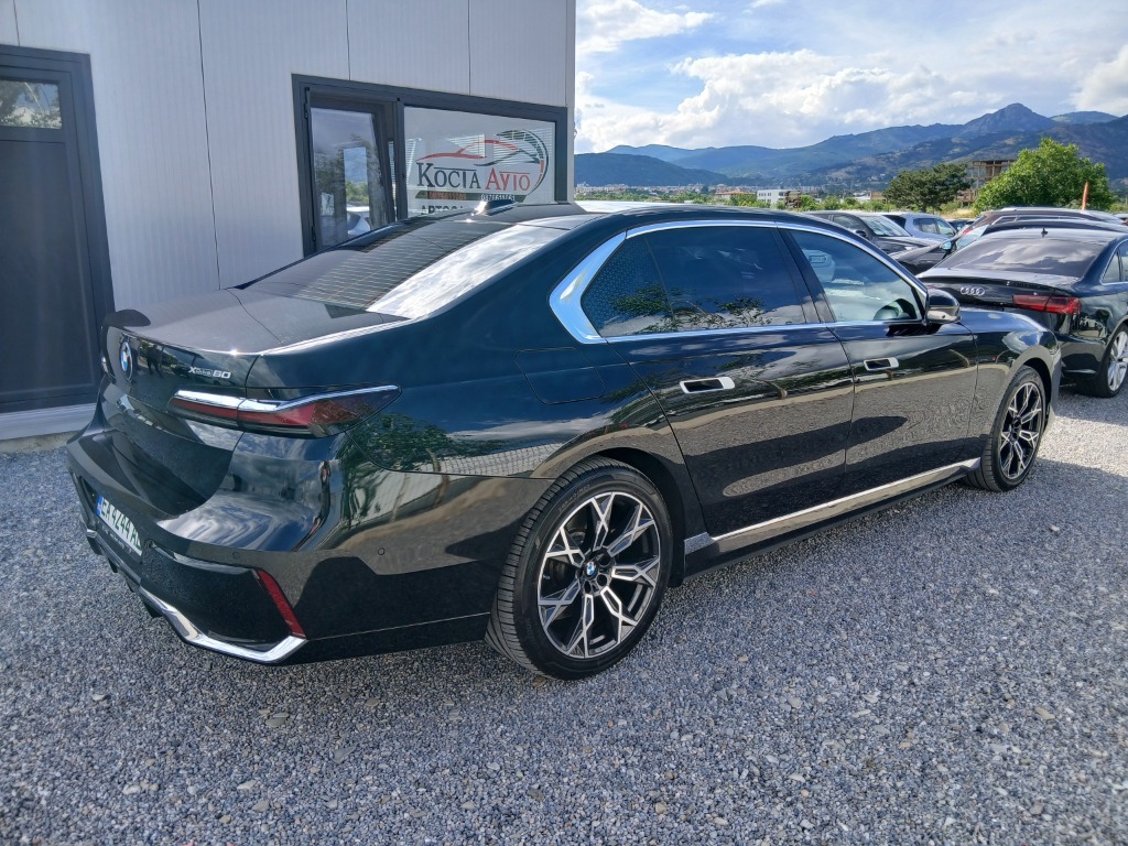2023 BMW, 105 620 km, Bulharsko — foto 3 z 14