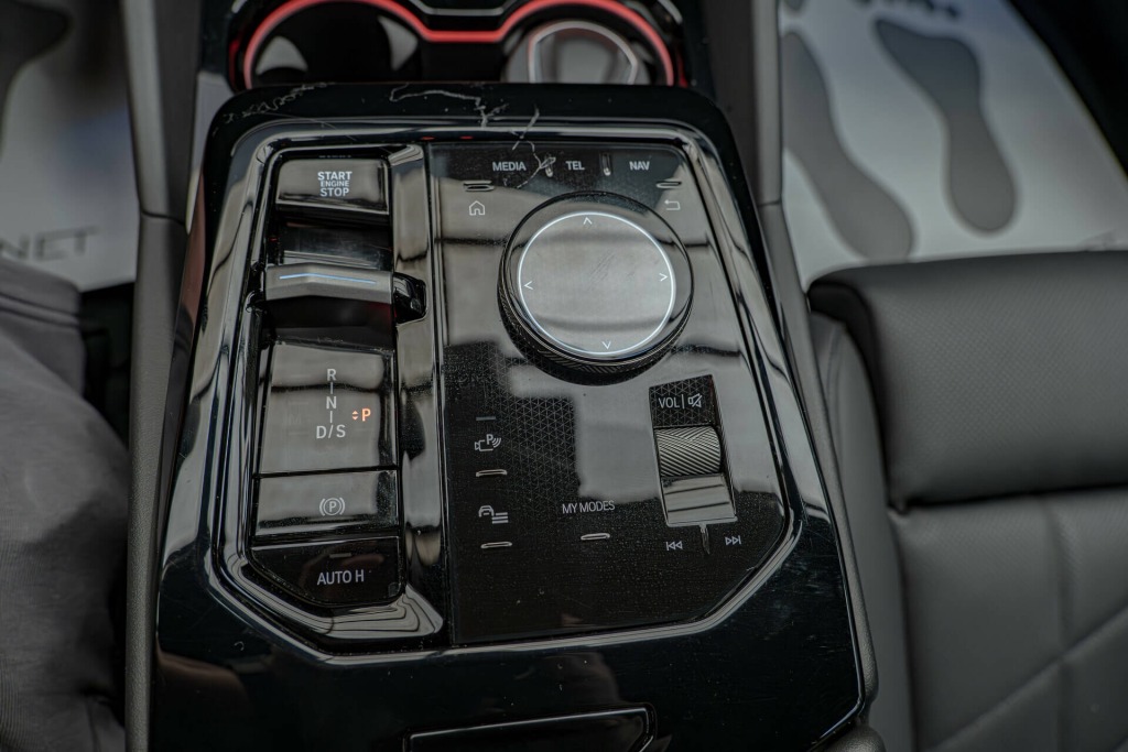 2024 BMW, 64 500 km, Bulharsko — foto 12 z 15