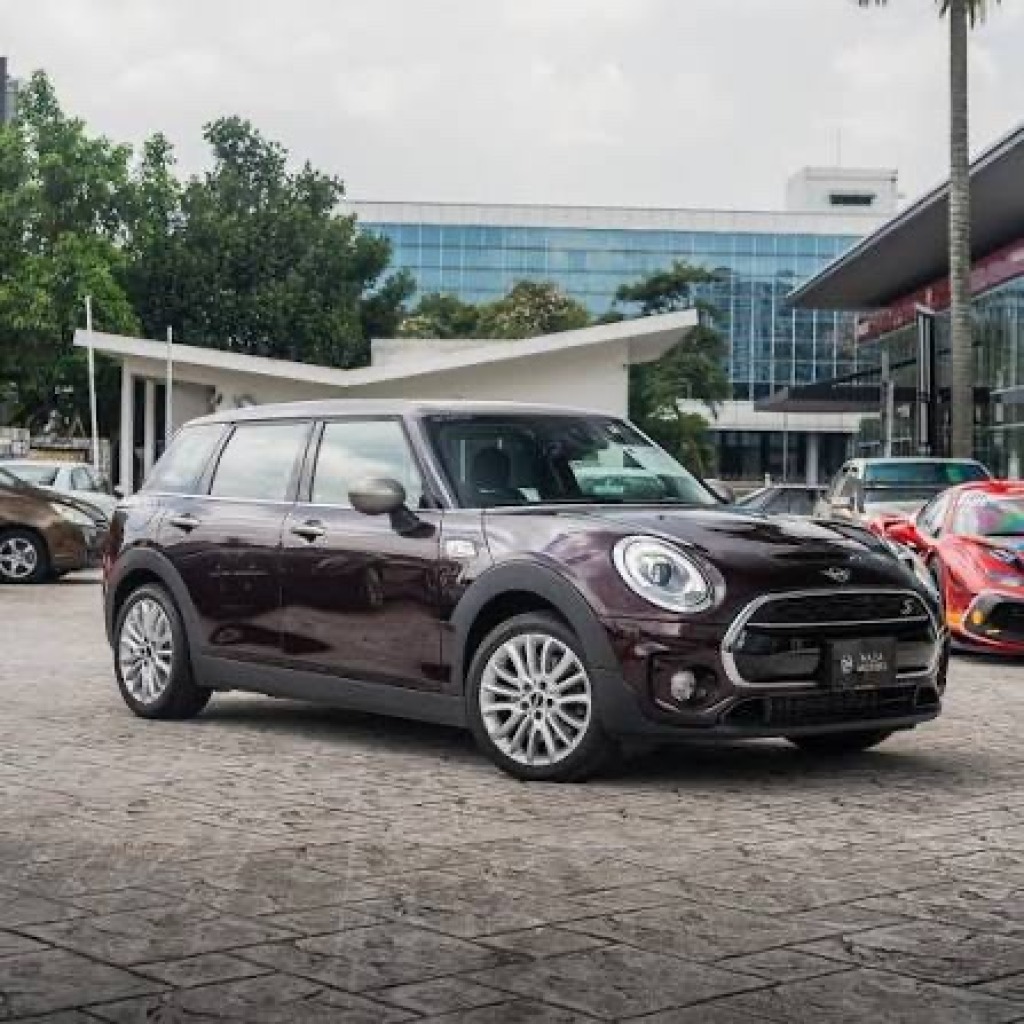 2018 MINI, 60 000 km, Bulharsko — foto 1 2018 MINI, 60 000 km, Bulharsko — foto 1