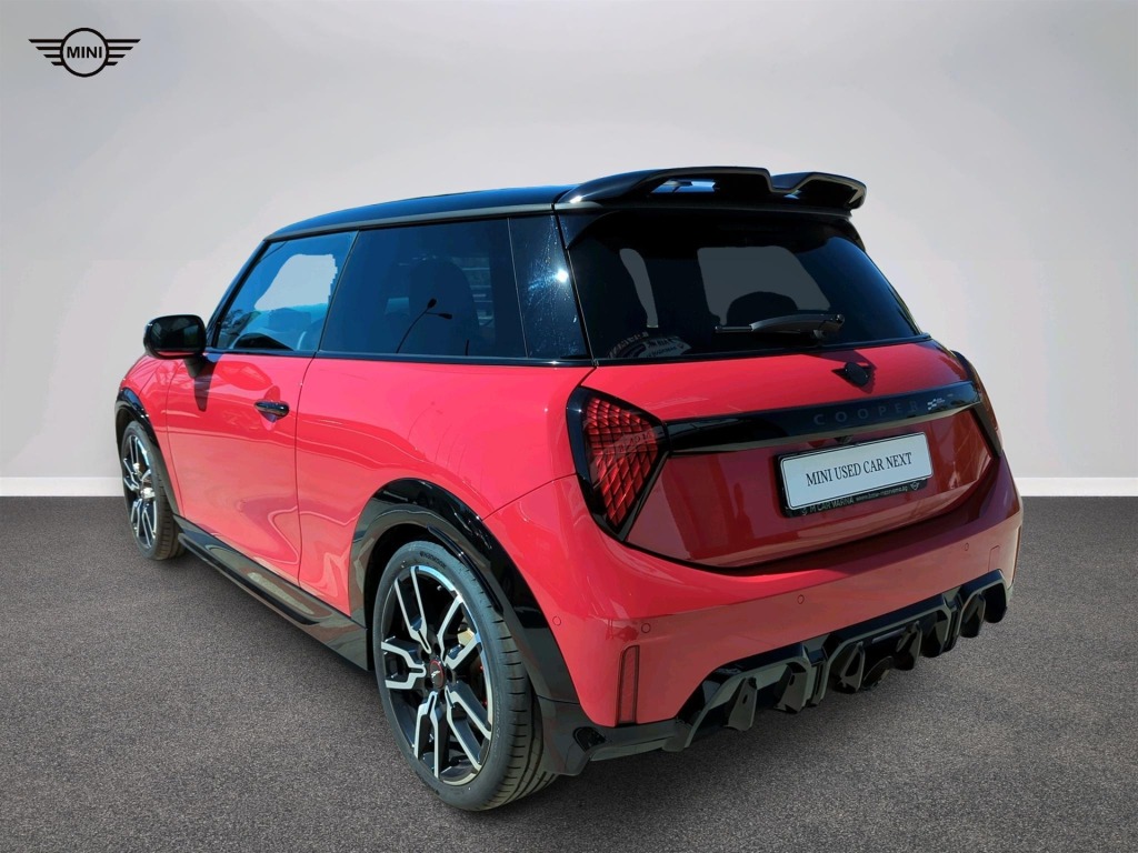 2025 MINI, 918 km, Bulharsko — foto 6 z 15