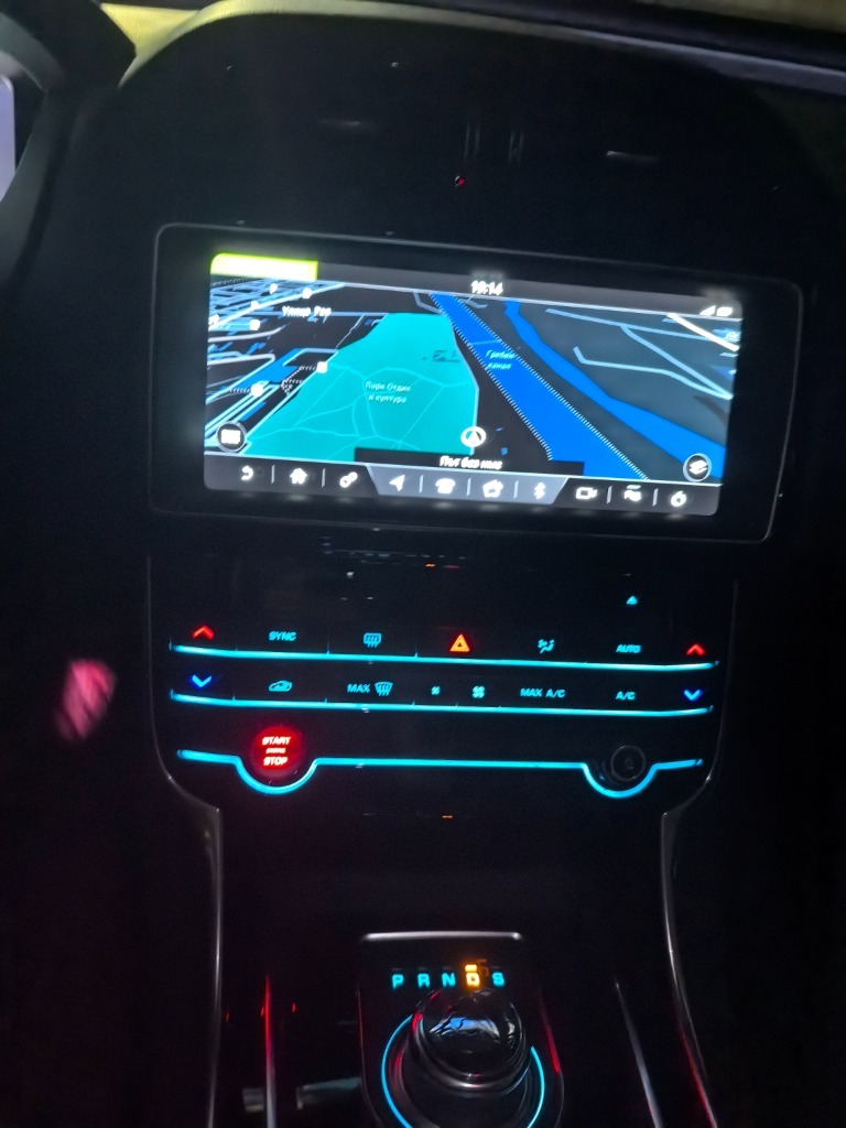 2019 Jaguar, 146 000 km, Bulharsko — foto 14 z 15