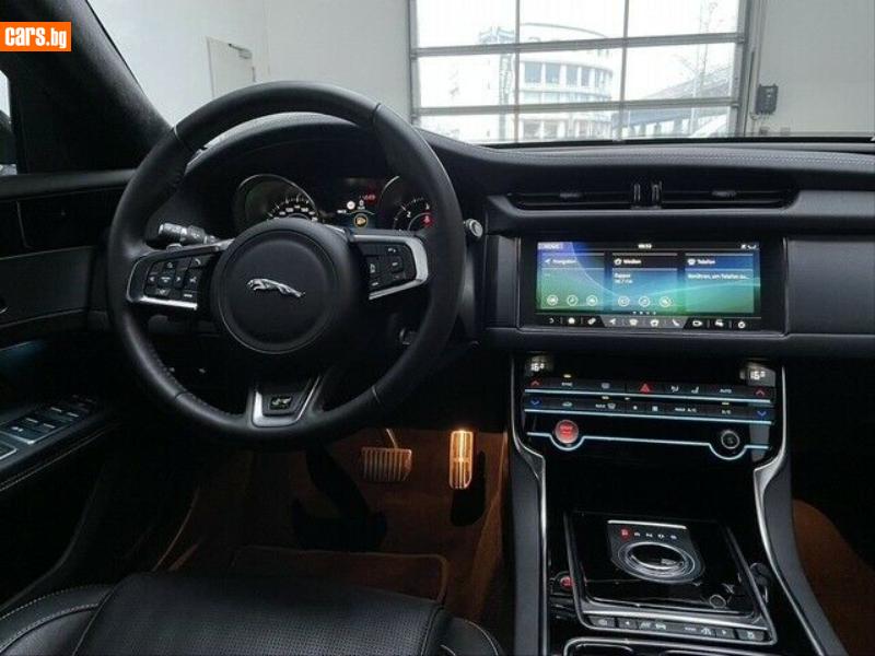 2019 Jaguar, 17 815 km, Bulharsko — foto 7 z 10