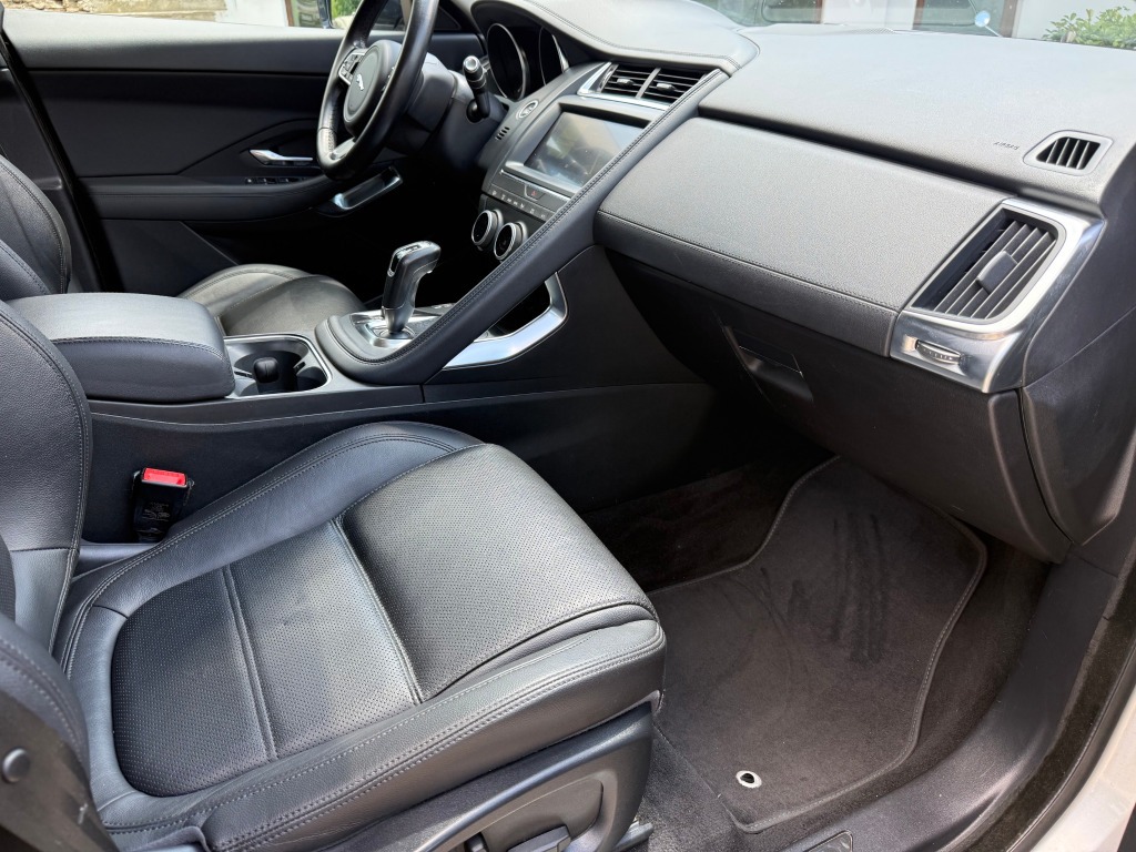 2019 Jaguar, 116 000 km, Bulharsko — foto 9 z 15