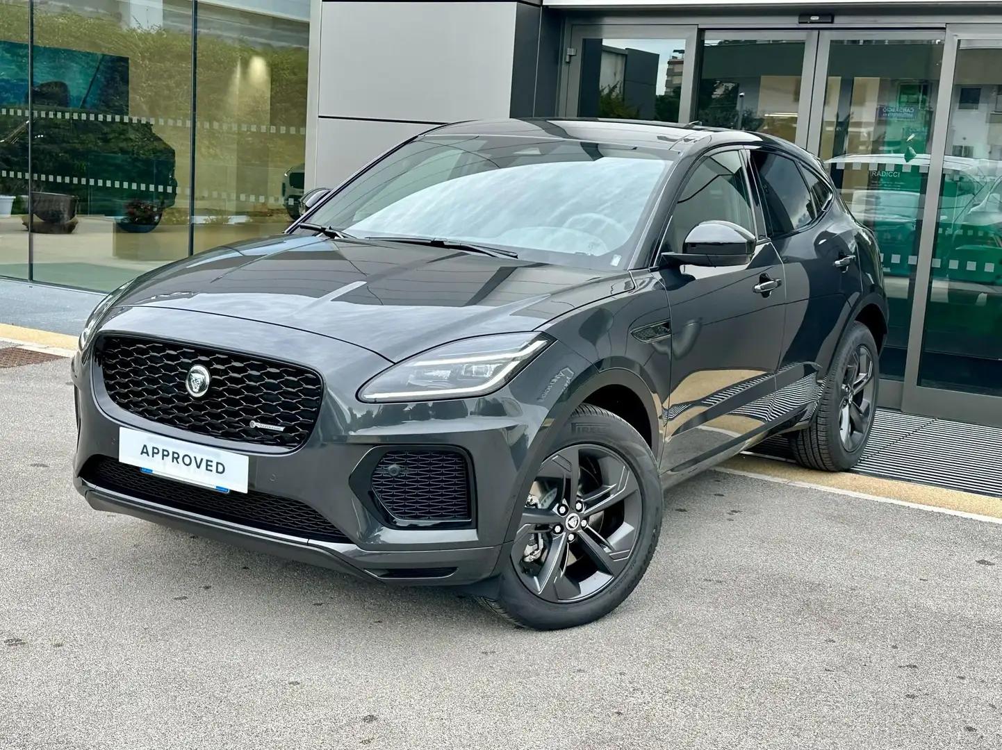 2024 Jaguar E-Pace, 43 km, Taliansko — foto 1