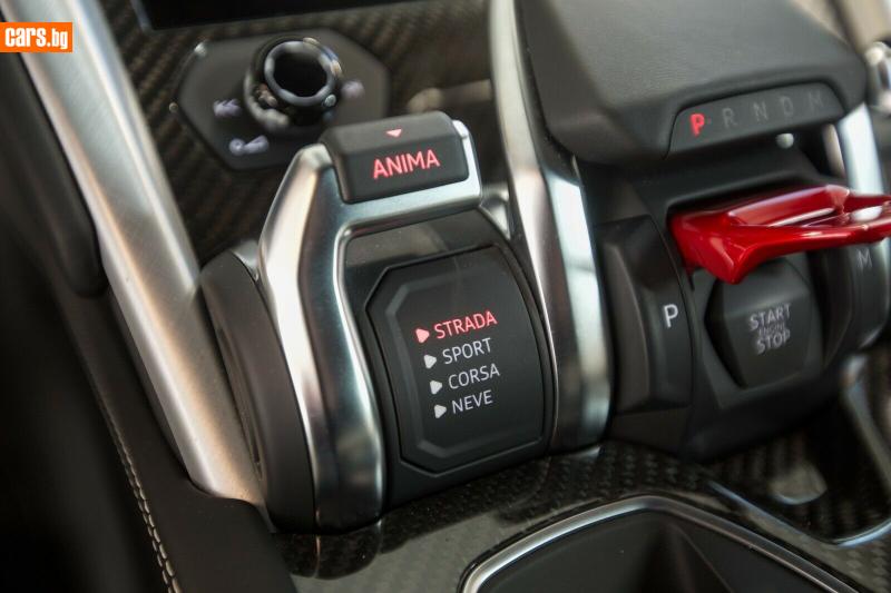 2019 Lamborghini, 25 900 km, Bulharsko — foto 10 z 15