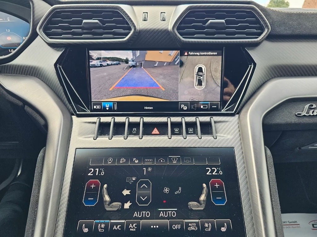 2023 Lamborghini, 28 225 km, Bulharsko — foto 9 z 15