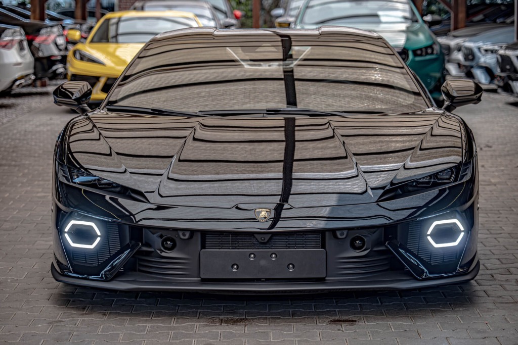 2026 Lamborghini, Bulharsko — foto 1