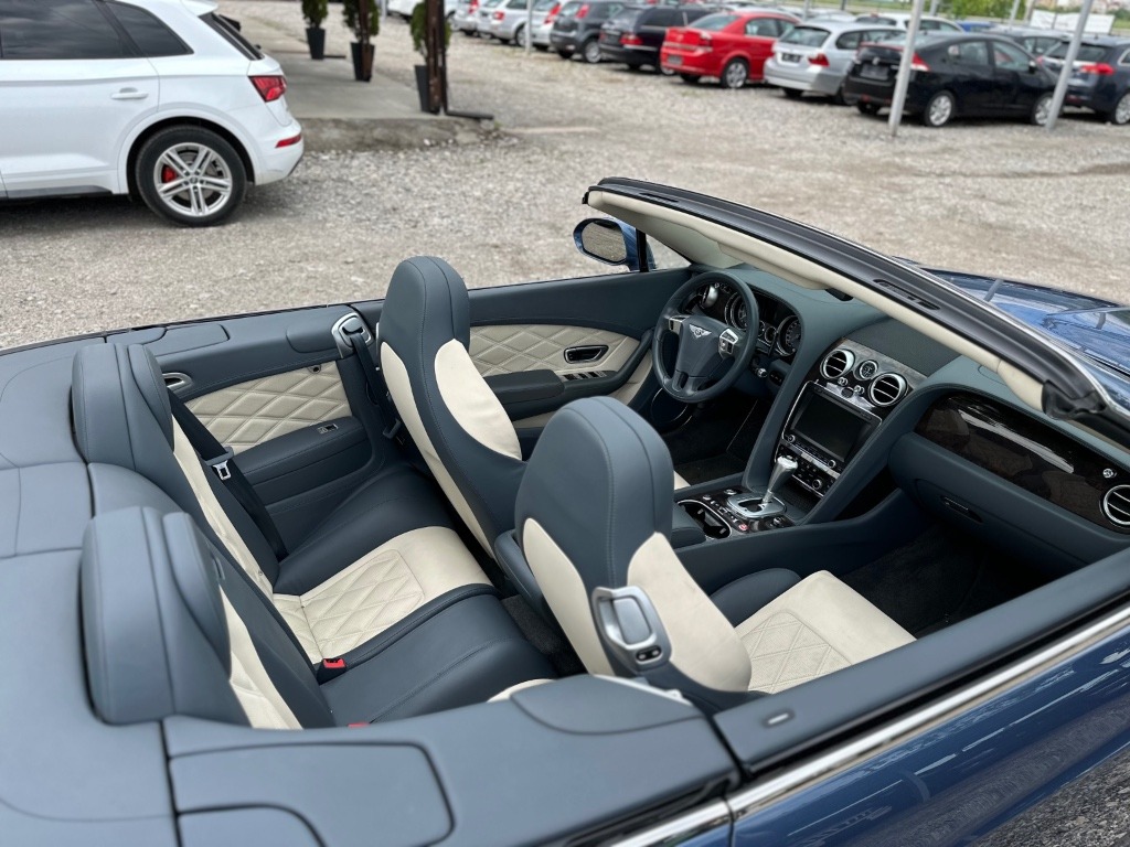 2013 Bentley, 158 000 km, Bulharsko — foto 14 z 15