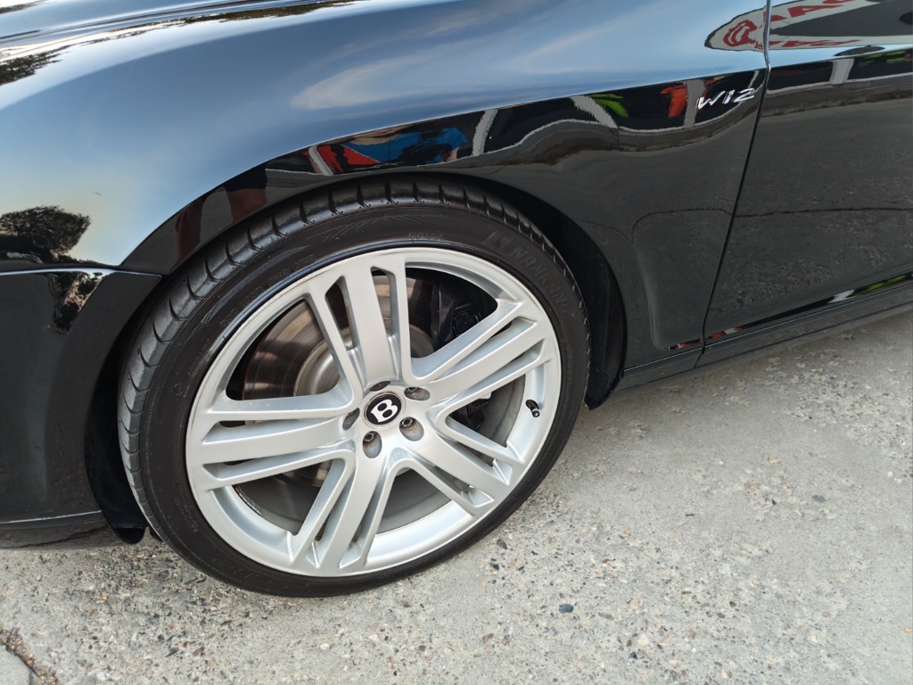2006 Bentley, 230 000 km, Bulharsko — foto 10 z 15