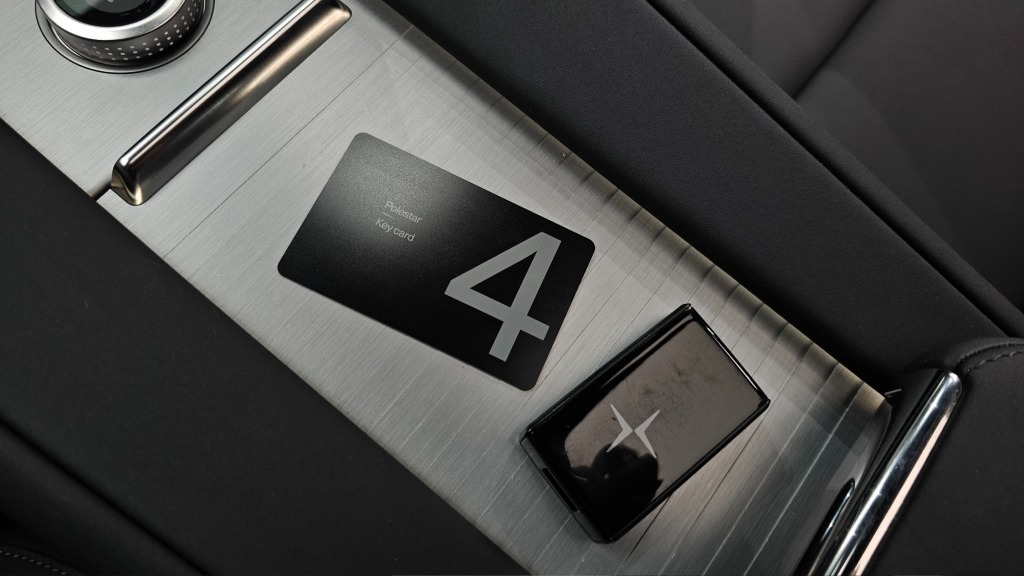 2025 Polestar, 26 040 km, Bulharsko — foto 13 z 13